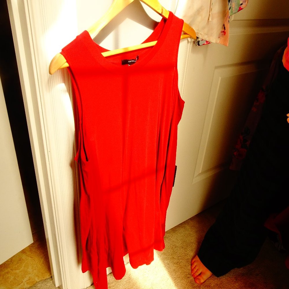 red no shoulder long sleeve dress